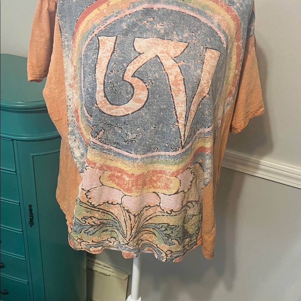 Magnolia Pearl Orange Graphic Tee